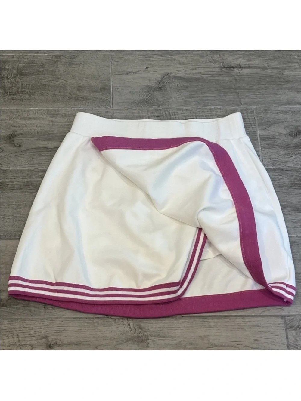 Barstool Golf Sport Tennis Golf Skirt Skort Size Medium White Magenta Trim NWT